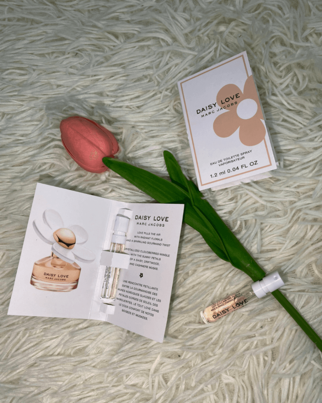 Mẫu dùng thử nước hoa Marc Jacobb - Daisy Love - 1.2ml